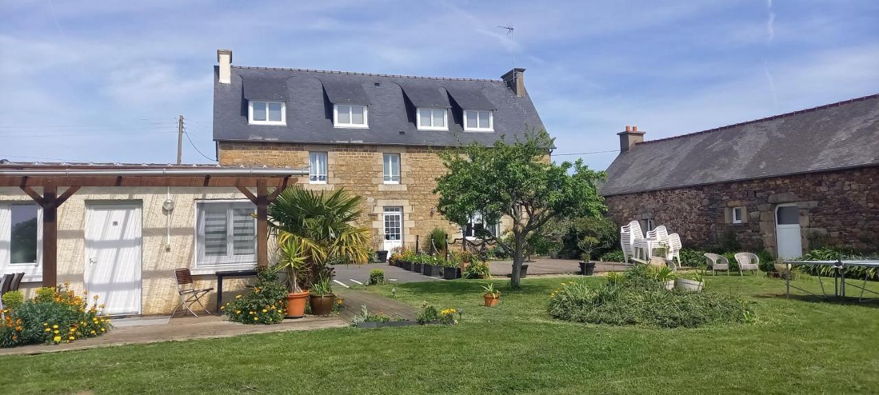Le Relais De Launay Ploubazlanec Exterior foto